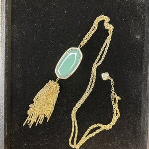 Kendra Scott Rayne Long Pendant Necklace EUC